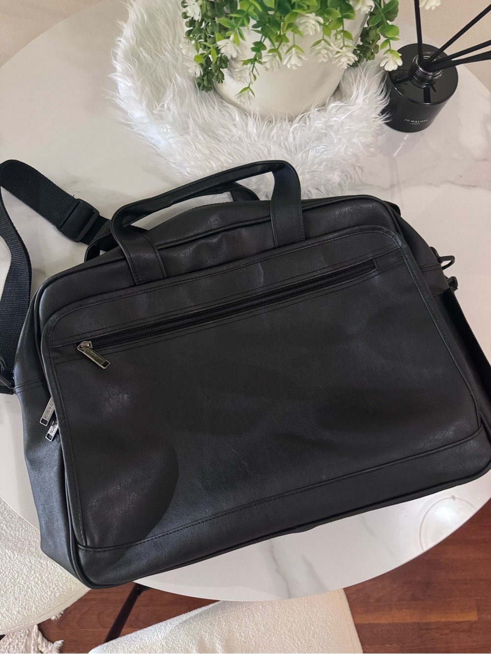 Leed’s DuraHyde Deluxe Briefcase Black Laptop Work Bag